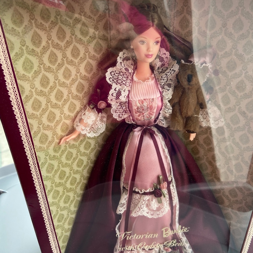 NIB Victorian Barbie w/ Cedric Bear from 2000